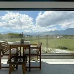 Apartament On The Edge - & *