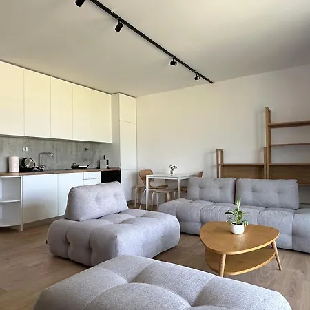 On The Edge - & Apartment *