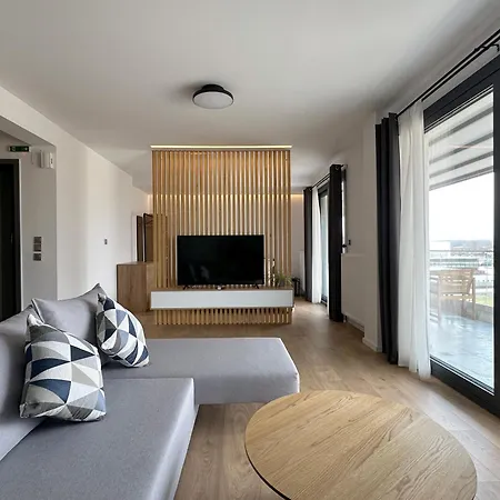 On The Edge - & Apartment