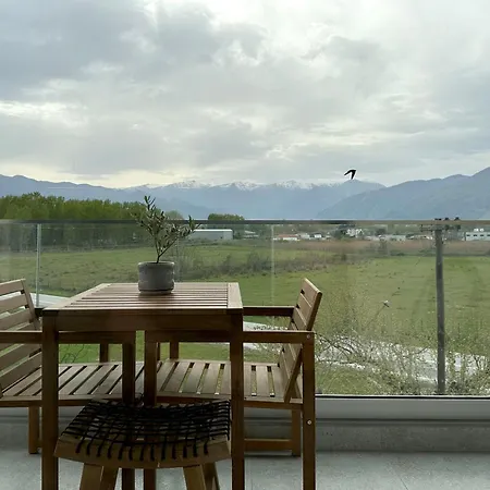 Apartment On The Edge - & *