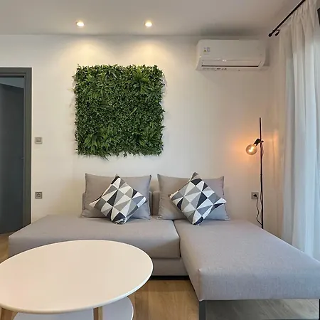 On The Edge - & Aridaía