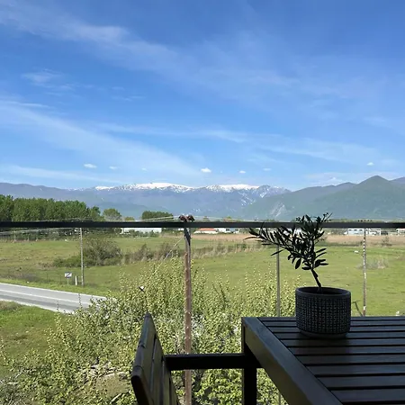 Apartment On The Edge - & Aridaia