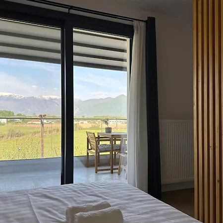 Apartment On The Edge - & Aridaia